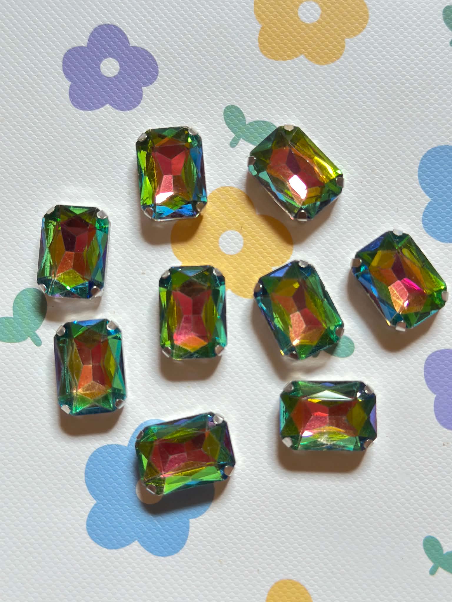 Stone Multi green  1 pcs