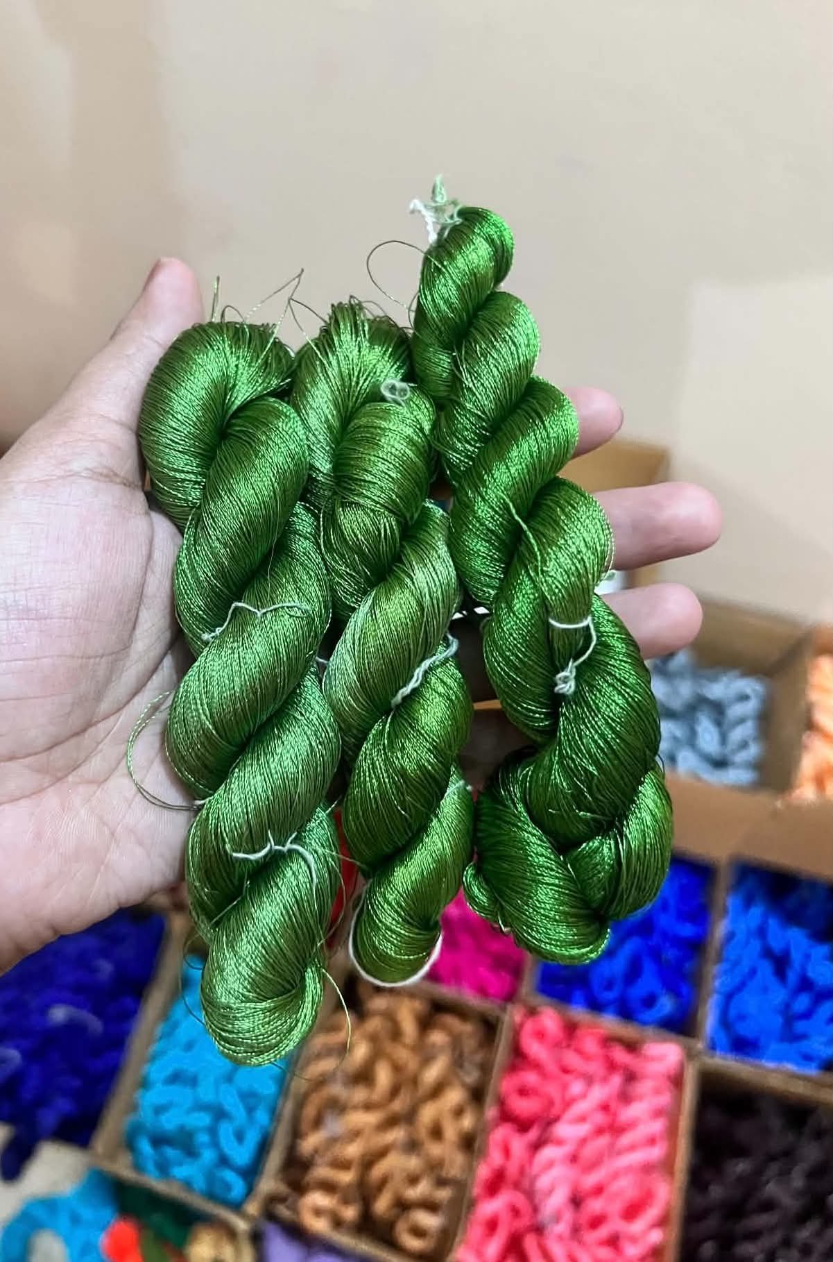 Resmisuta  Light green