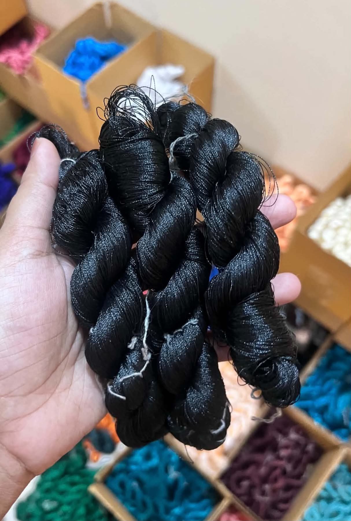 Resmisuta  Black