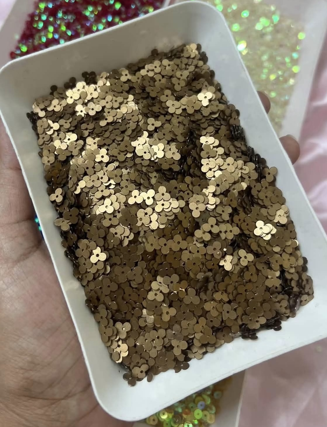 Chumki ful brown